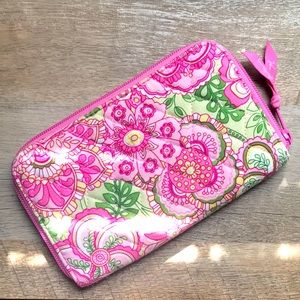 Vet Bradley zip wallet